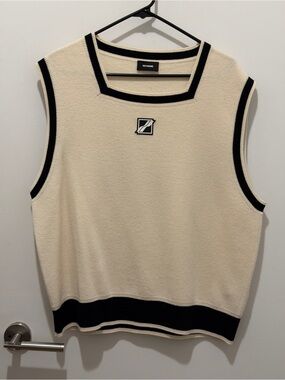 We11done Logo Patched Square Neck Knit Vest in Cream with Black Trim